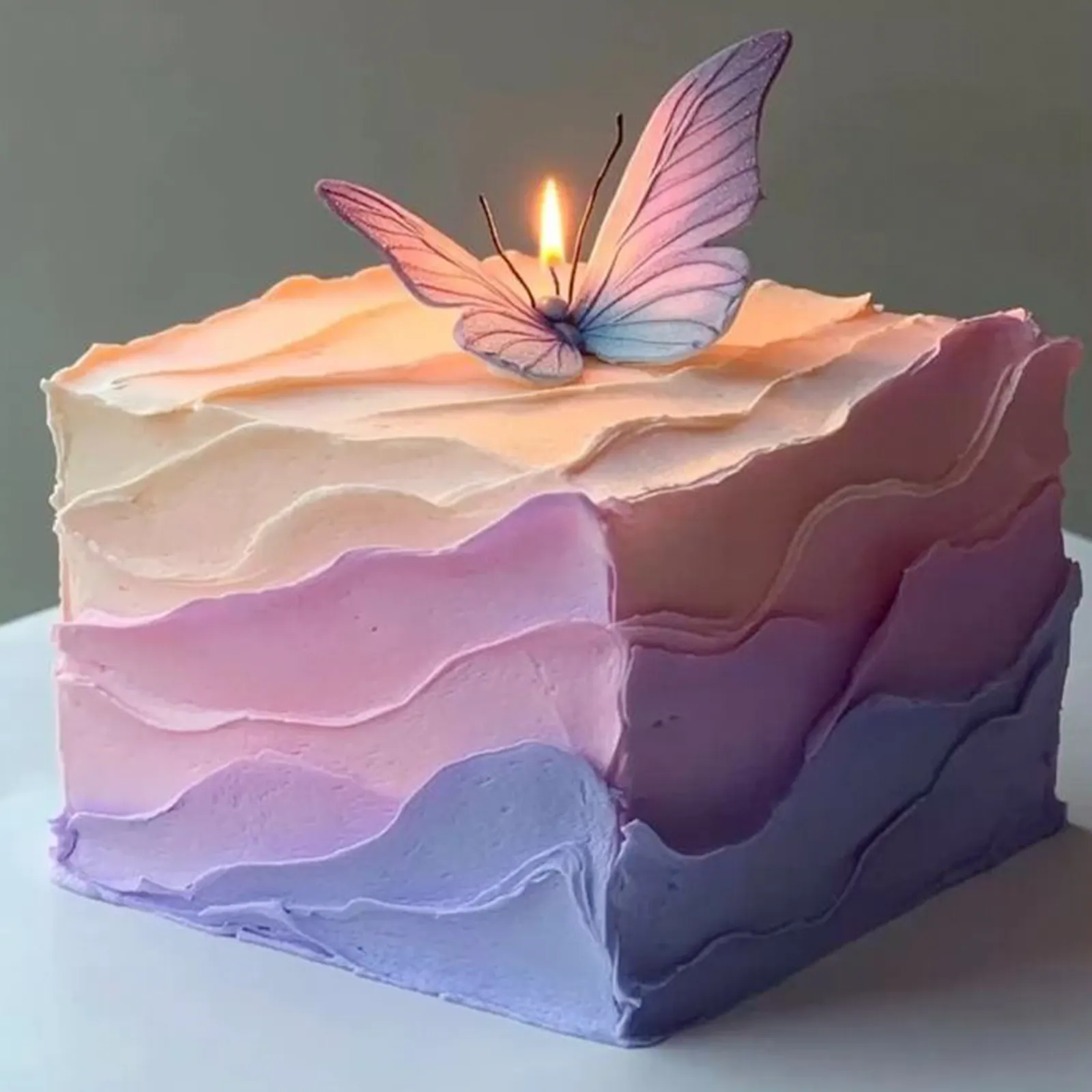 CREATIVE CAKE